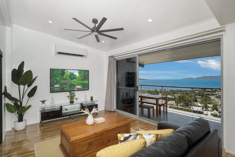 SEA-Renity On Castle Hill - Accommodation Noosa 1