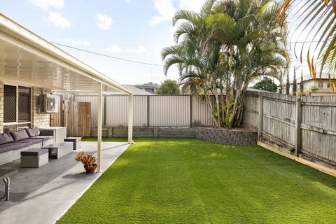 Smart Suites Self Check-in Apartments - S Stockport - Accommodation Noosa 2