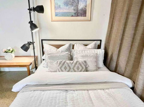 Spacious Self-Contained Guest Suite - Accommodation Noosa 1