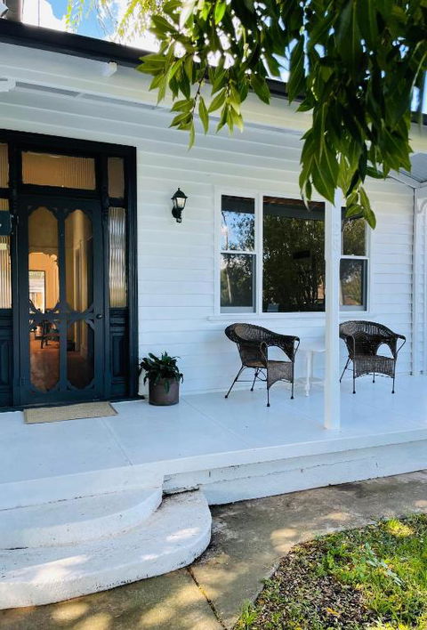 The Country House Maffra - Accommodation Noosa 0