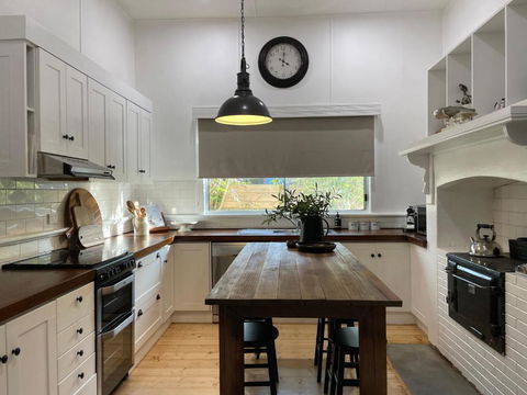The Country House Maffra - Accommodation Noosa 1