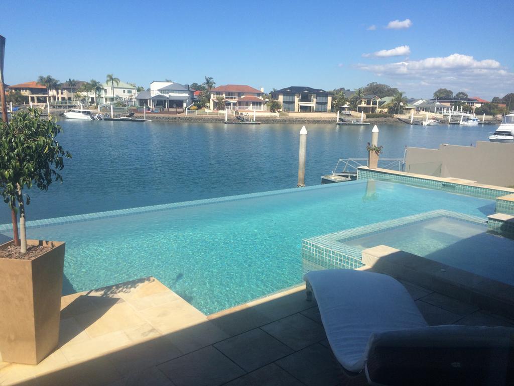 Cleveland QLD Accommodation Noosa
