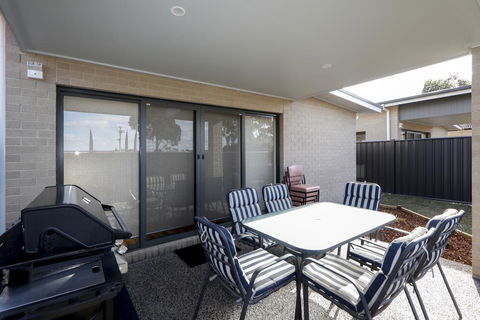 Best Western Aspen And Apartments - Accommodation Noosa 2