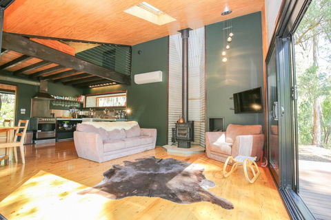 Black Mamba House - Accommodation Noosa 1