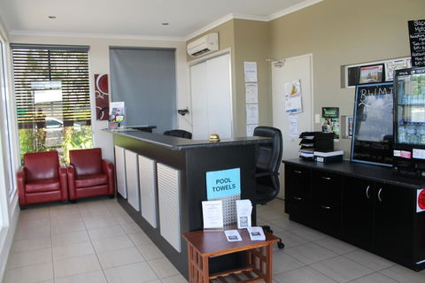 Blackwater Motor Inn - Accommodation Noosa 1