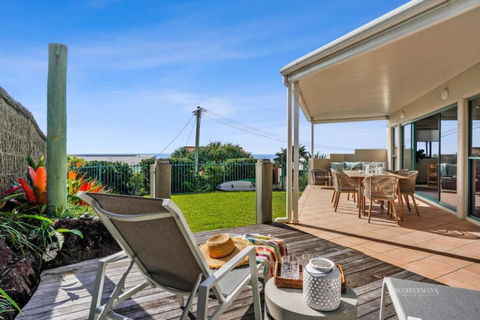 Tingira - Idyllic Entertainer On The Beach - Accommodation Noosa 3