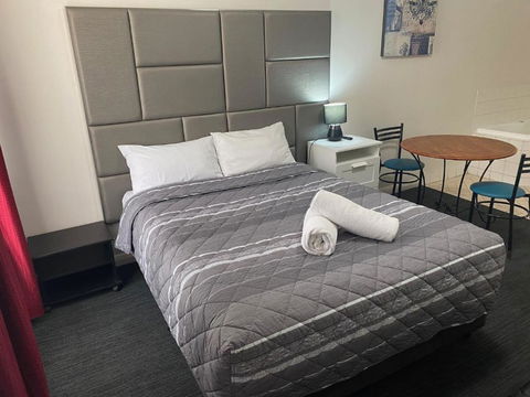 Tollgate Motel - Accommodation Noosa 1