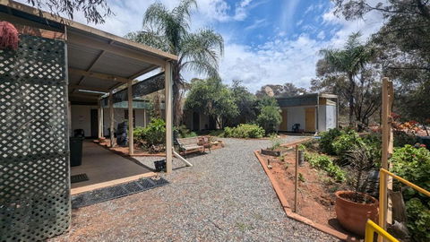 Widgiemooltha Caravan Park - Accommodation Noosa 2