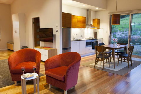 Wilderberry Cottage - Accommodation Noosa 2