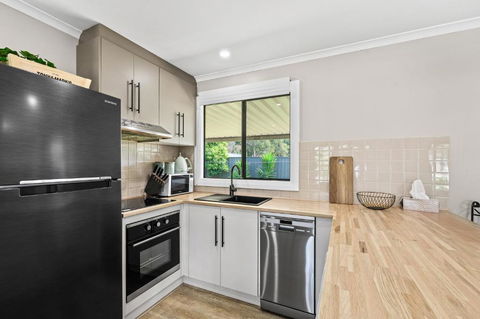 Yankavilla - Yankalilla - C21 SouthCoast Holidays - Accommodation Noosa 2