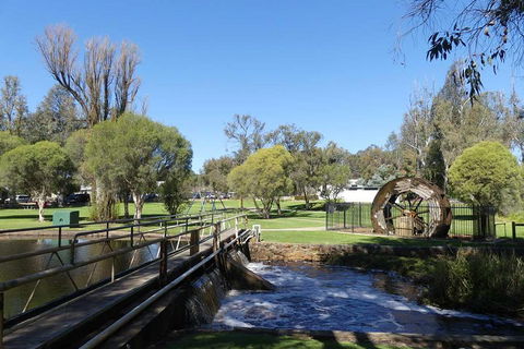 Private, Luxury Pinnacles Tour: Stargazing, Sand-boarding & Sightseeing - Accommodation Noosa 2