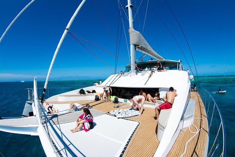 Passions Of Paradise Great Barrier Reef Snorkel And Dive Cruise From Cairns By Luxury Catamaran - Accommodation Noosa 3