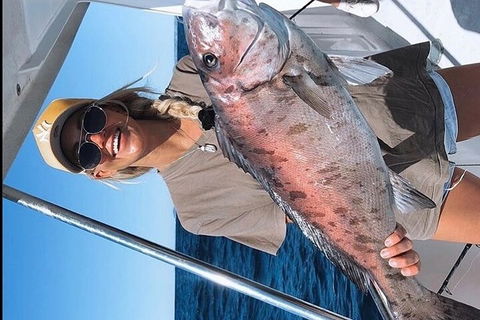3/4 Day 7 Hour Offshore Fishing Charter - Accommodation Noosa 1