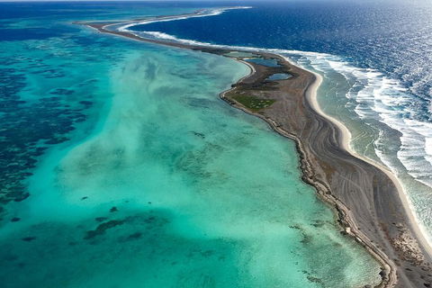 Abrolhos Islands Fixed-Wing Scenic Flight - Accommodation Noosa 2