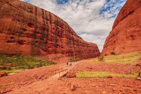 Kata Tjuta Sunrise And Valley Of The Winds Half-Day Trip - Accommodation Noosa 3