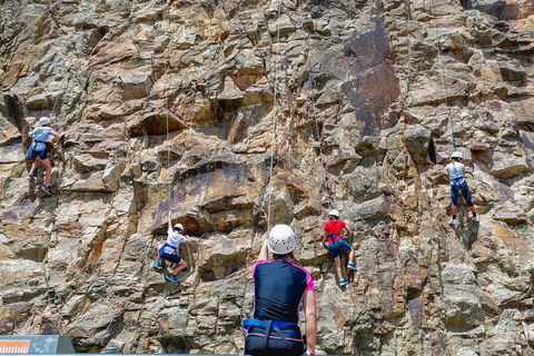 Rock Climbing At The Kangaroo Point Cliffs In Brisbane - Accommodation Noosa 2