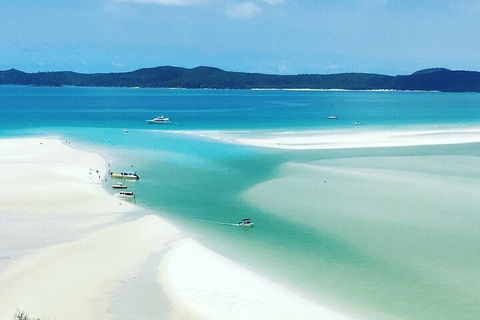 2-Night Whitsundays Sailing Cruise Incl. Whitehaven Beach & Great Barrier Reef - Accommodation Noosa 5