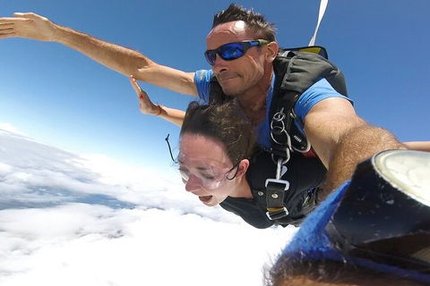 Reef And Rainforest Tandem Sky Dive In Cairns - Accommodation Noosa 4