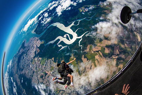 Reef And Rainforest Tandem Sky Dive In Cairns - Accommodation Noosa 5